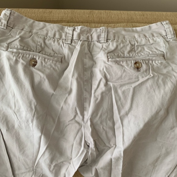 Men’s Vineyard Vines pants. - Picture 4 of 4